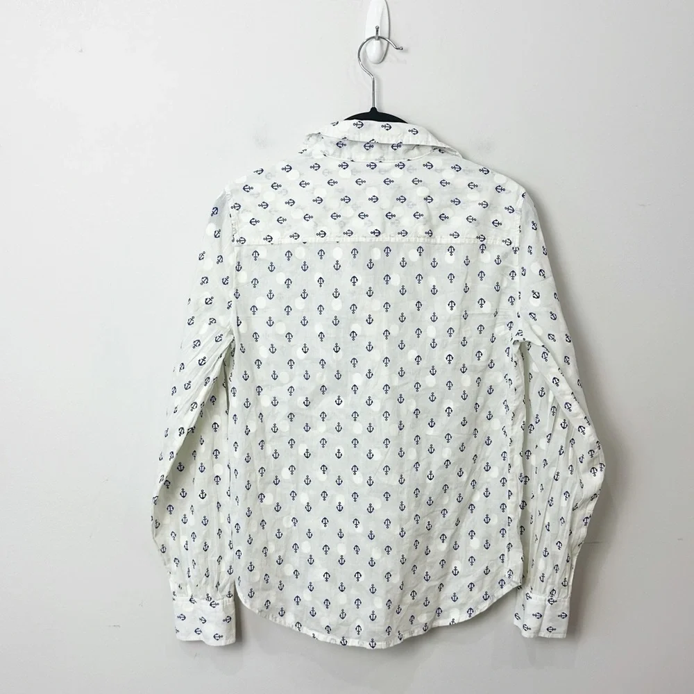 Jcrew Anchor Dot Popover Shirt atop White Blue Nautical Summer Boat Beach Vacay